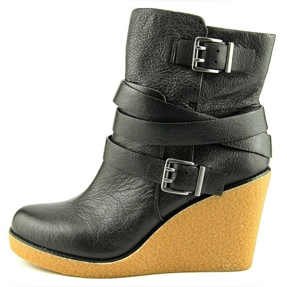 BCBG GÉNÉRATION BOOTIES